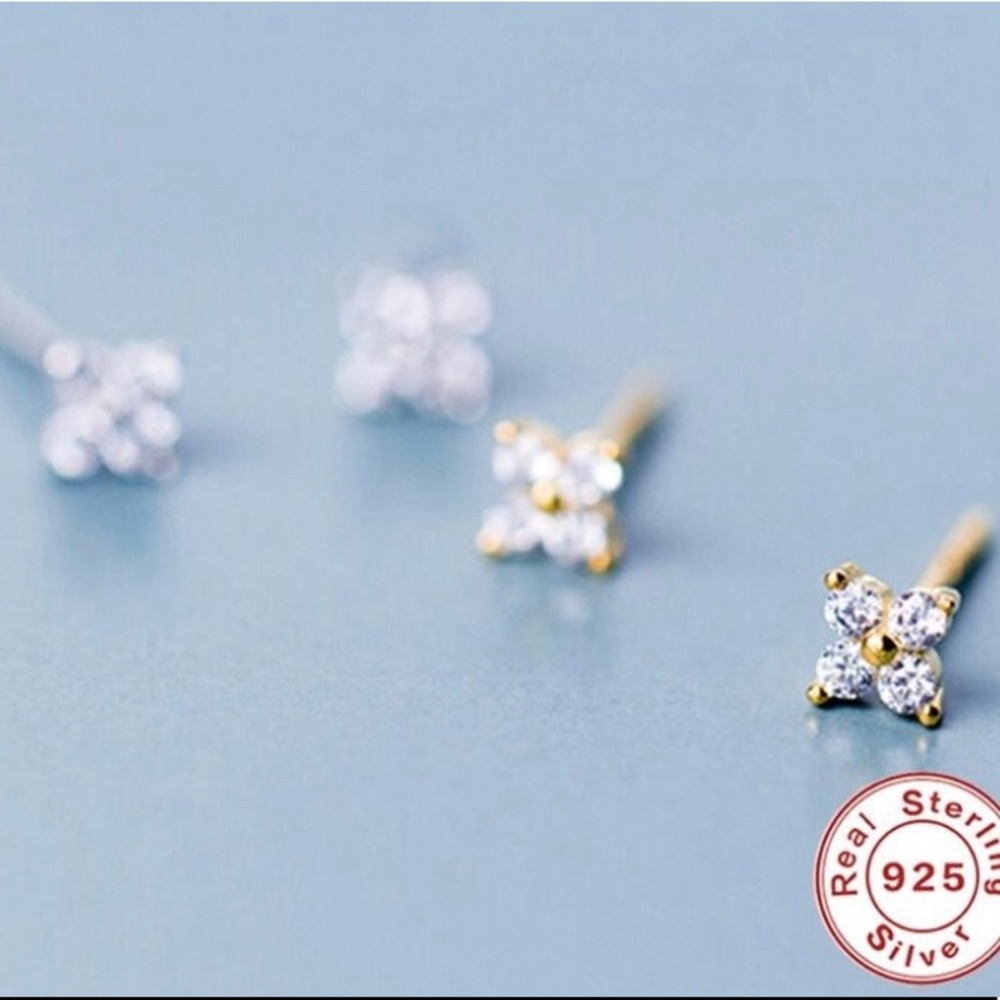 !NEW!💎CUTE CZ earrings in 925S💎💝